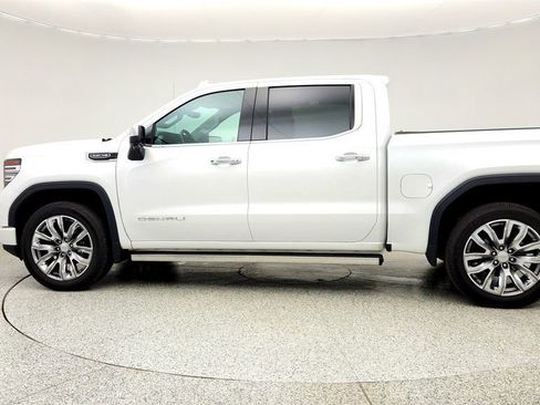 Used 2024 GMC Sierra 1500 Denali w/ Denali Reserve Package AWD/4WD image 8