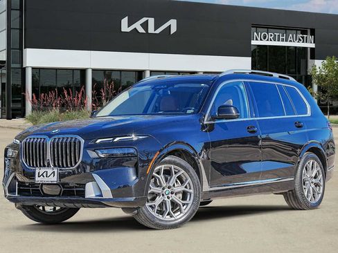 Used 2023 BMW X7 xDrive40i w/ Premium Package image 1