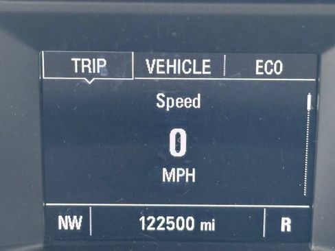 Used 2020 Chevrolet Equinox LS w/ LPO, Floor Liner Package FWD image 17