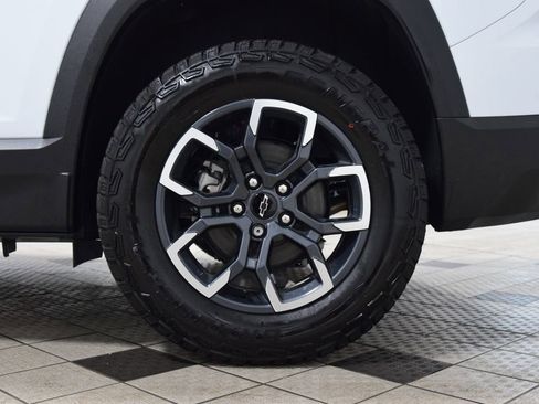 New 2026 Chevrolet Equinox ACTIV AWD/4WD image 28