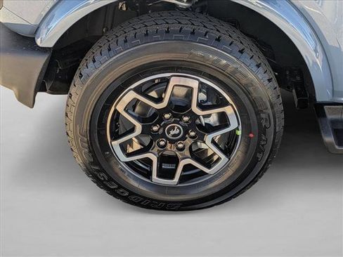 New 2025 Ford Bronco Outer Banks image 9