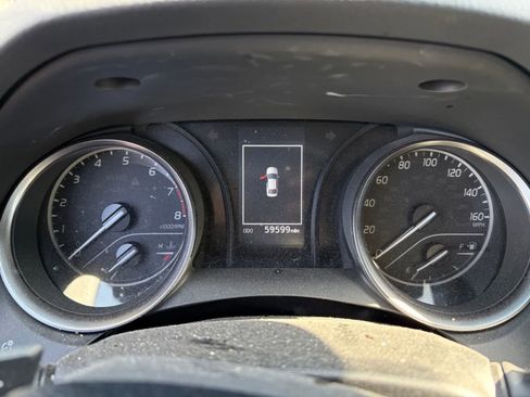 Used 2022 Toyota Camry SE w/ Carpet Mat Package (TMS) FWD image 8