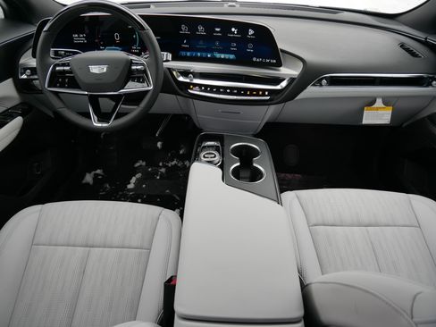 New 2026 Cadillac Lyriq Luxury image 8