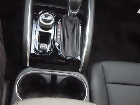 New 2026 GMC Canyon Elevation w/ Convenience Package image 15