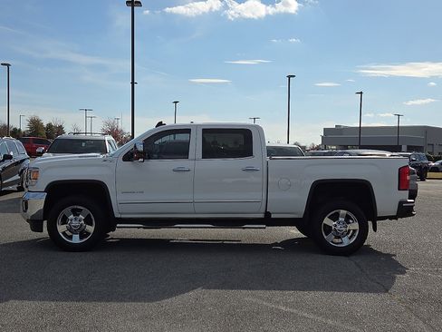 Used 2016 GMC Sierra 2500 SLT w/ Duramax Plus Package image 3