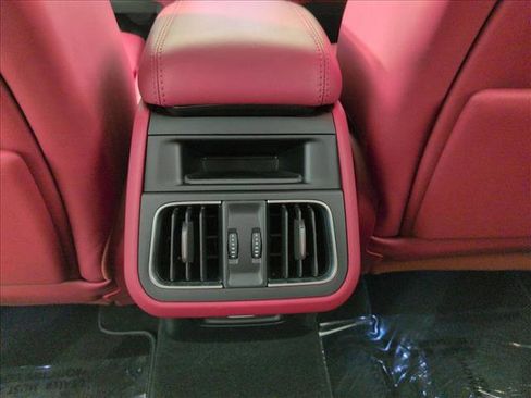 Used 2023 Maserati Grecale Modena image 18