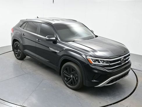 Used 2023 Volkswagen Atlas Cross Sport SE image 32