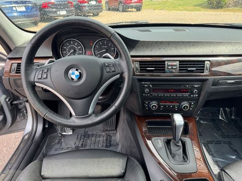 Used 2011 BMW 328i xDrive Sedan AWD/4WD image 29