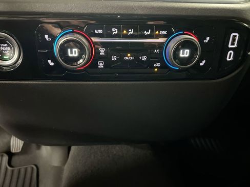 Used 2024 Chevrolet Silverado 1500 LT AWD/4WD image 17