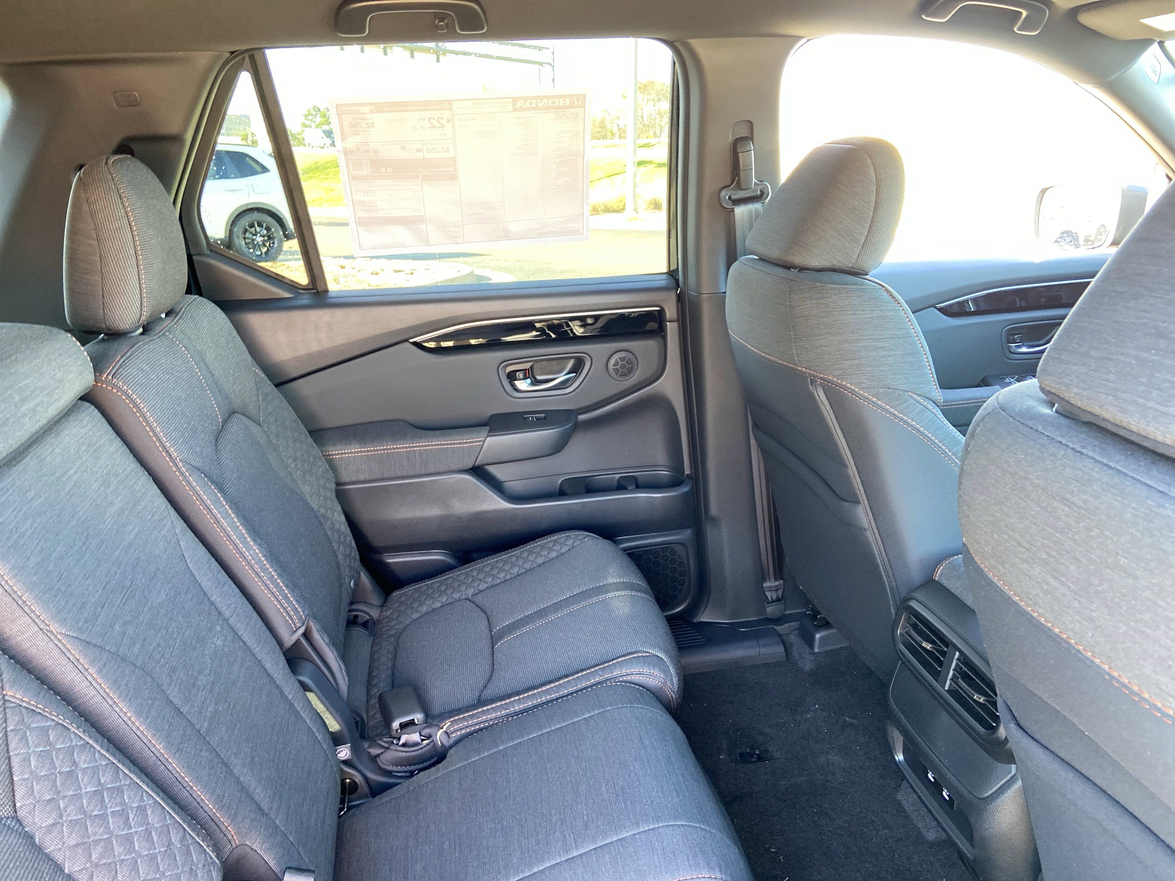 New 2026 Honda Pilot Sport image 25