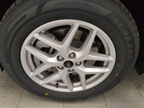 Used 2024 Ford Edge SEL image 31