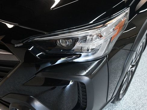 Used 2024 Subaru Outback Touring AWD/4WD image 11