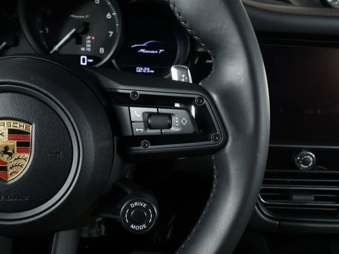 Certified 2026 Porsche Macan Turbo AWD/4WD image 15