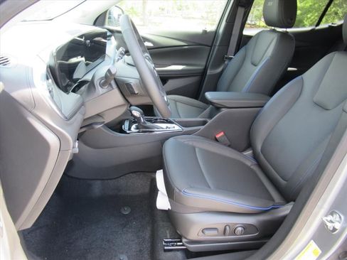 New 2026 Buick Encore GX Sport Touring w/ Comfort Package FWD image 17