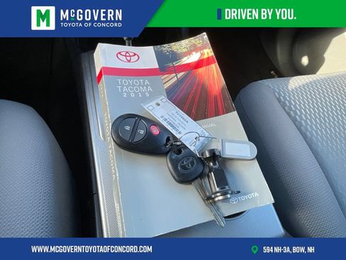 Used 2015 Toyota Tacoma 4x4 Double Cab w/ SR5 Package image 35