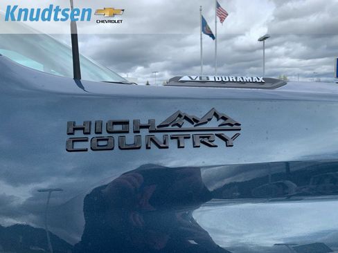 New 2026 Chevrolet Silverado 3500 High Country w/ Technology Package AWD/4WD image 12