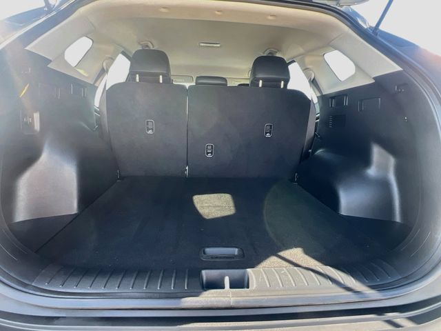 Used 2025 Kia Sportage EX AWD/4WD image 25