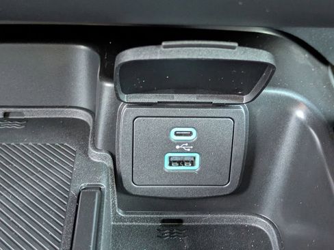 New 2025 Ford Bronco Badlands image 22