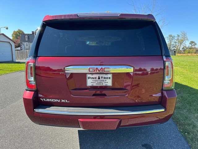 Used 2019 GMC Yukon XL Denali w/ Denali Ultimate Package AWD/4WD image 5
