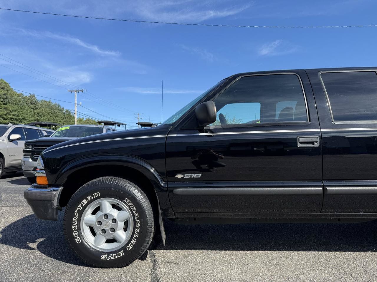 Used 2001 Chevrolet S10 Pickup LS AWD/4WD image 5