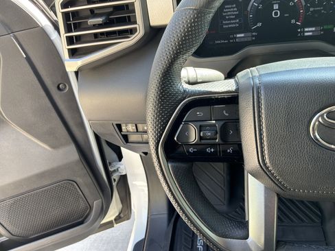Used 2024 Toyota Tundra Limited AWD/4WD image 19