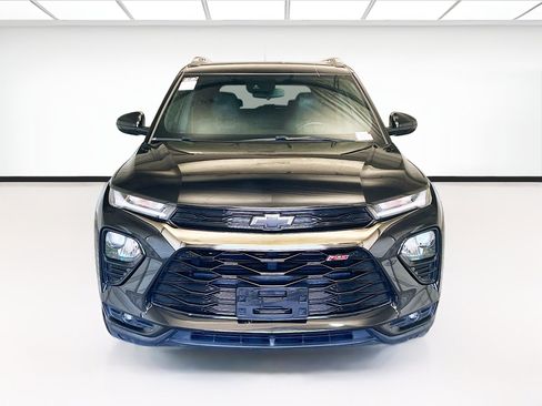 Used 2023 Chevrolet TrailBlazer RS FWD image 2
