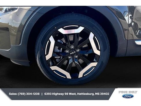 Used 2025 Kia Telluride S FWD image 24