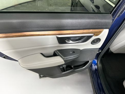 Used 2019 Honda CR-V Touring image 27
