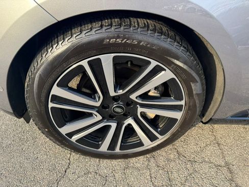 Used 2023 Land Rover Range Rover SE image 13