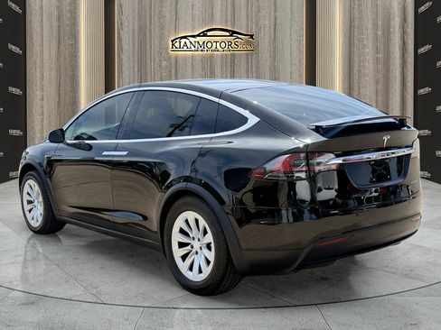 Used 2020 Tesla Model X Long Range AWD/4WD image 12