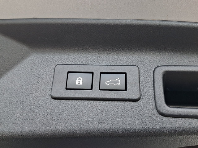 Used 2025 Subaru Forester Premium AWD/4WD image 30