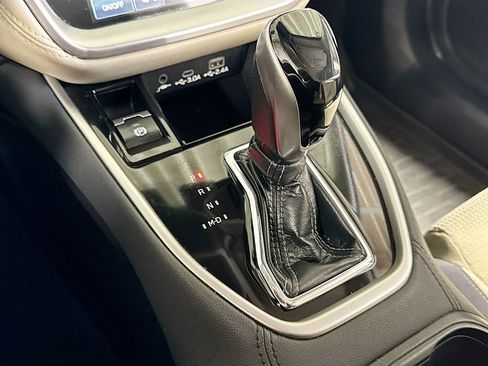 Used 2024 Subaru Outback Premium image 19