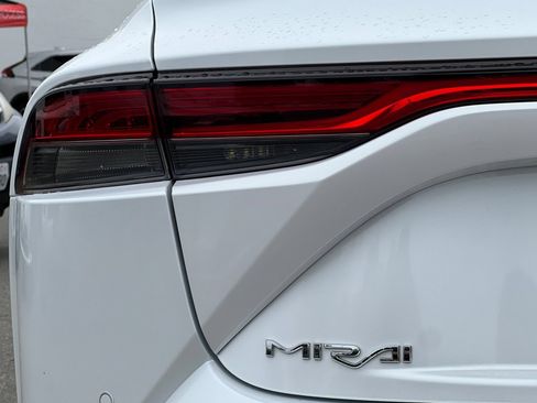 Certified 2022 Toyota Mirai w/ Advanced Technology Package RWD image 13