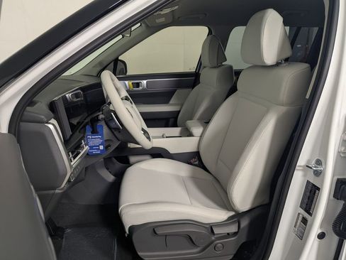 New 2026 Hyundai Santa Fe SE FWD image 12