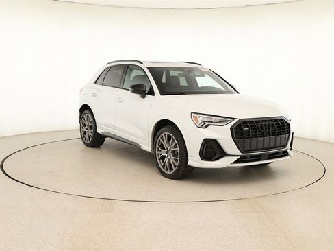 Certified 2025 Audi Q3 2.0T Premium Plus w/ Premium Plus Package image 10