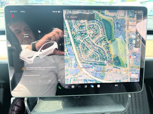 Used 2023 Tesla Model Y Performance image 29