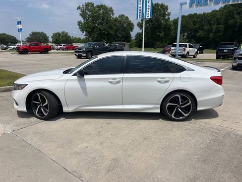 Used 2021 Honda Accord Sport image 3
