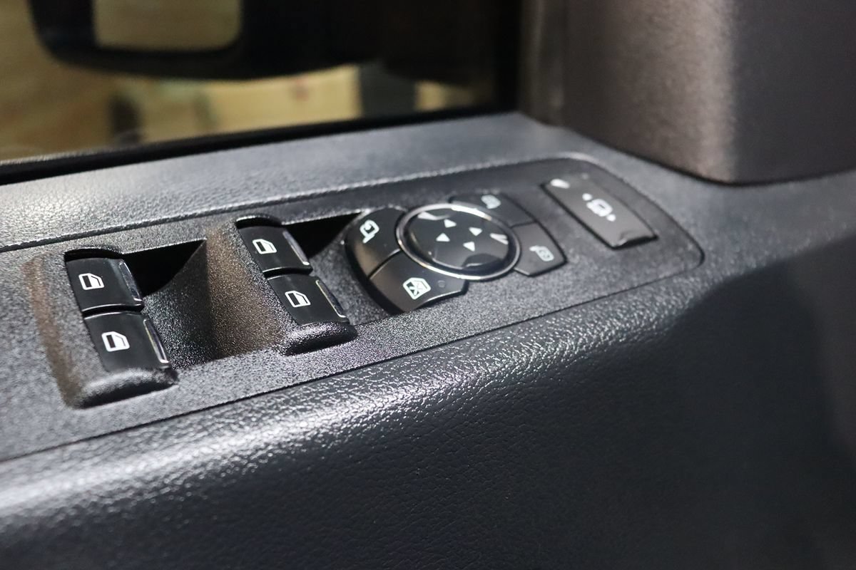 Used 2022 Ford F250 Lariat w/ Black Appearance Package AWD/4WD image 49