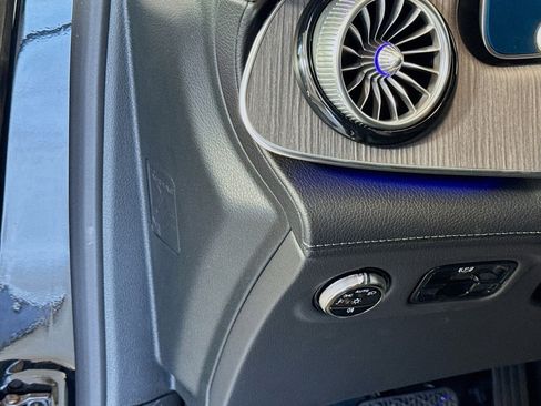 New 2026 Mercedes-Benz EQE 320 4MATIC SUV image 10