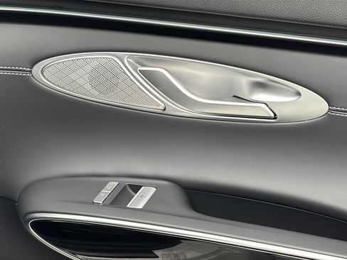 Certified 2026 Genesis GV70 2.5T AWD/4WD image 34
