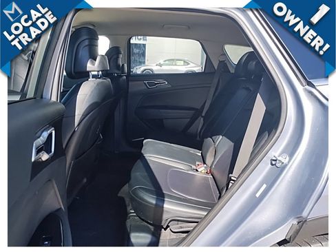 Used 2025 Kia Sportage EX FWD image 14