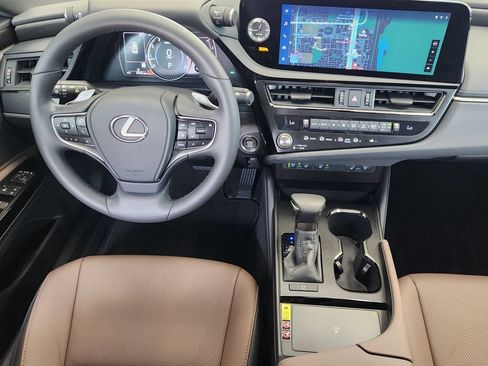 Certified 2025 Lexus ES 350 w/ Premium Package FWD image 27