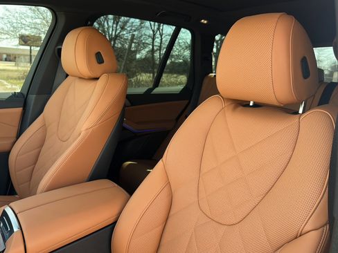 Used 2026 BMW X5 sDrive40i w/ Premium Package image 14