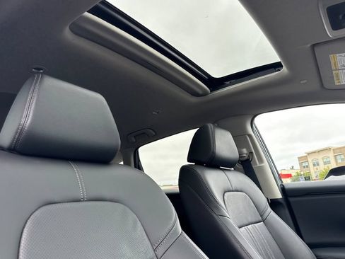 Certified 2025 Honda HR-V EX-L image 21