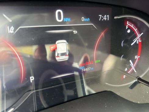 Used 2023 Toyota RAV4 XLE FWD image 7