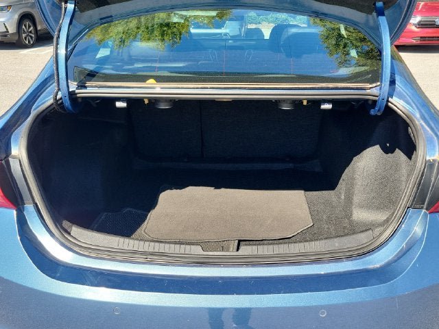 Used 2024 Chevrolet Malibu LT FWD image 12