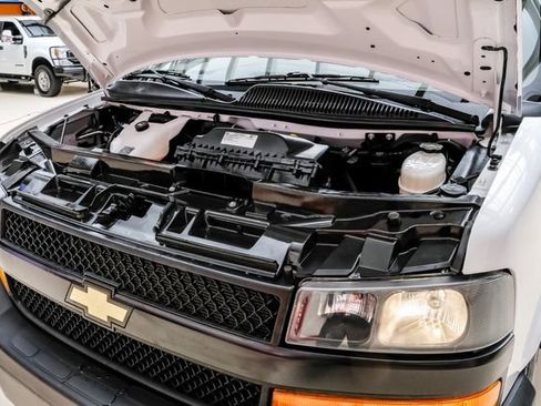 Used 2023 Chevrolet Express 3500 LS image 36