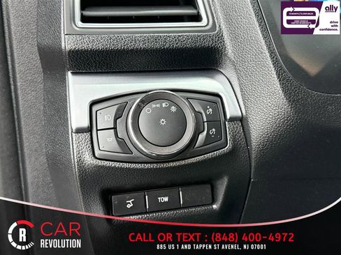 Used 2019 Ford Explorer Sport w/ Ford Safe & Smart Package image 30