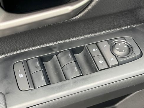 New 2025 Toyota Tacoma TRD Off-Road AWD/4WD image 13