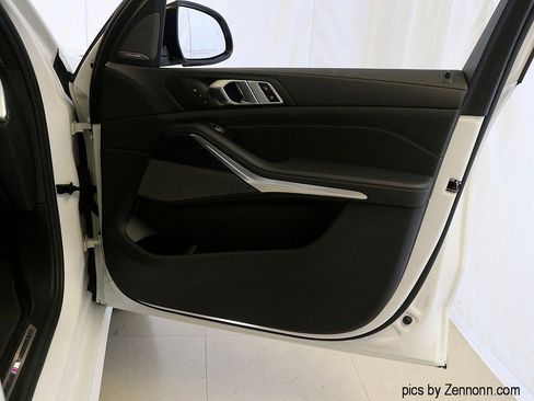 Certified 2023 BMW X7 xDrive40i w/ M Sport Package image 38